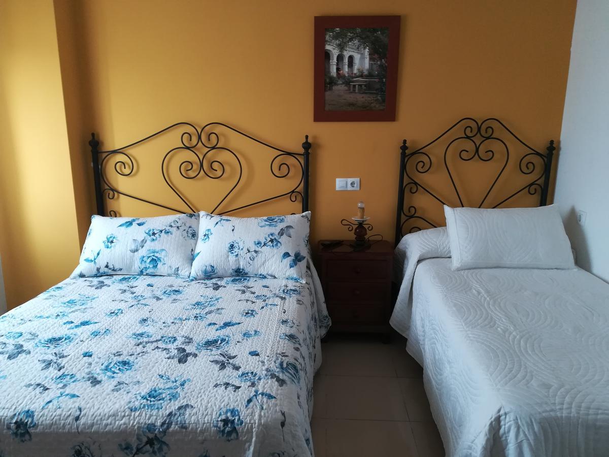 Hostal Canamares Bagian luar foto