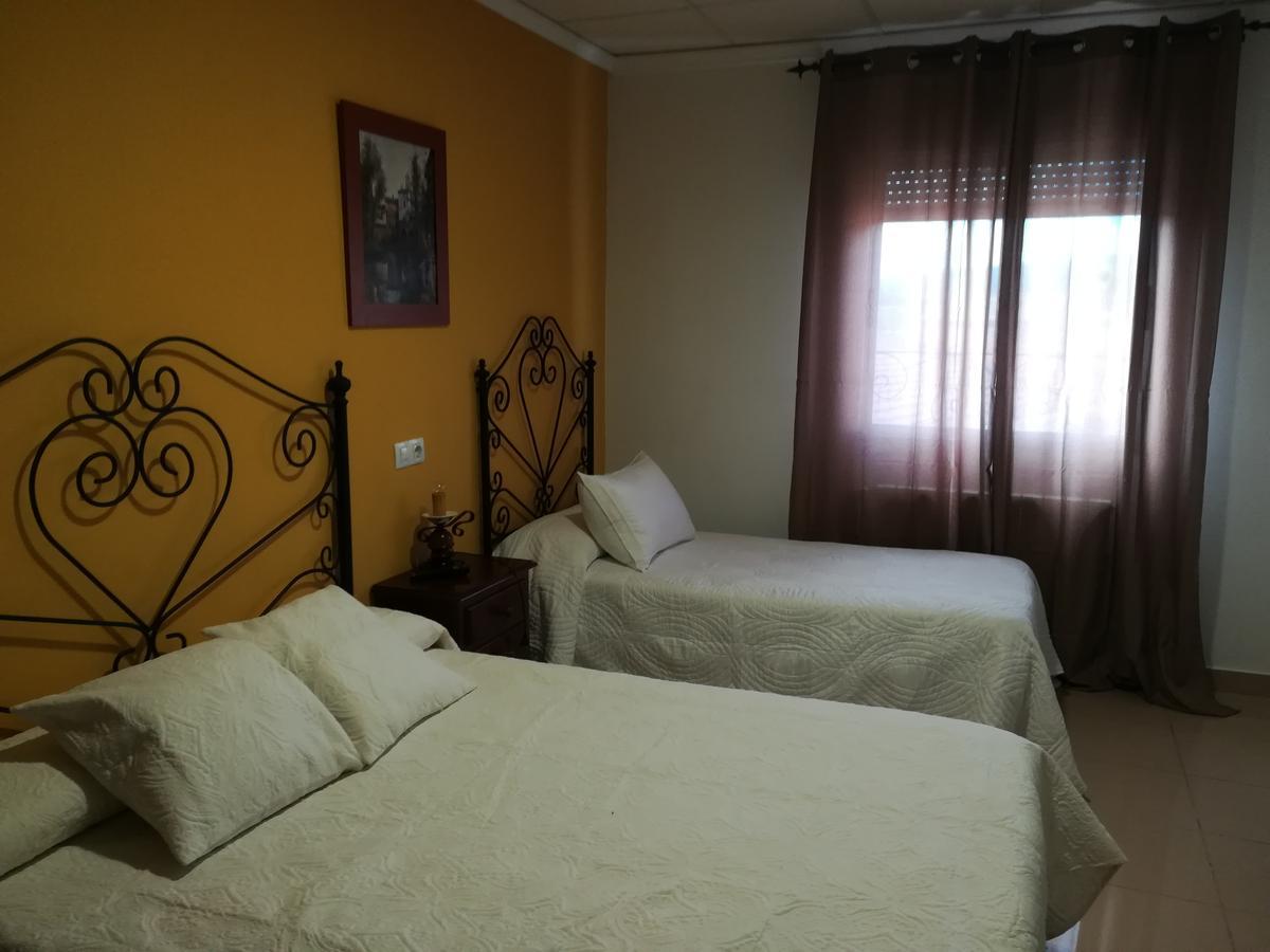 Hostal Canamares Bagian luar foto